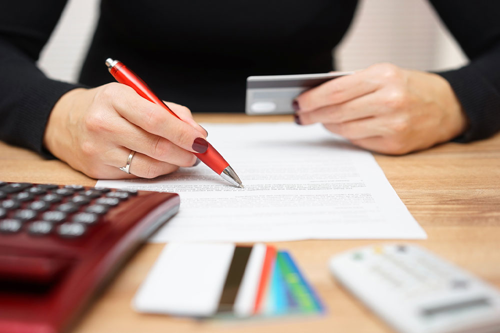 Bank Accounts for Seniors – Best Options, Key Features, and Tips