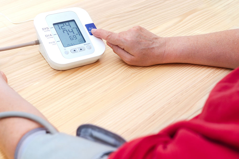 Home Blood Pressure Monitors – Features, Top Picks, and More